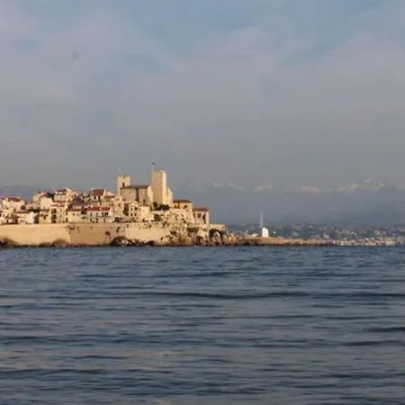 Cap D'antibes- Seafront - Swimming Pool -ac بيت للعطل