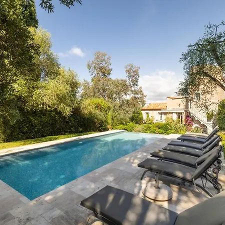 Cap D'antibes- Seafront - Swimming Pool -ac بيت للعطل *