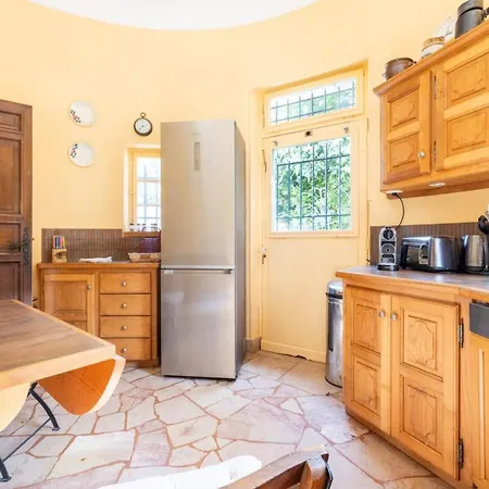 Dom wakacyjny Cap D'antibes- Seafront - Swimming Pool -ac Antibes