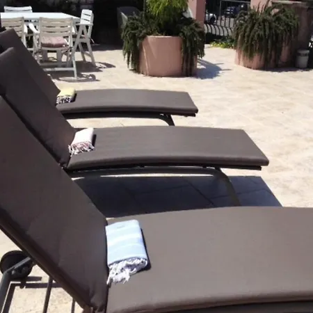 Dom wakacyjny Cap D'antibes- Seafront - Swimming Pool -ac Antibes