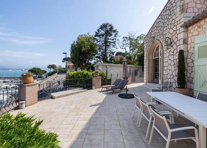 Cap D'antibes- Seafront - Swimming Pool -ac Ferienhaus Antibes