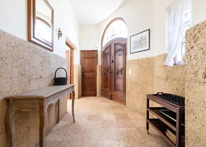 Ferienhaus Cap D'antibes- Seafront - Swimming Pool -ac *